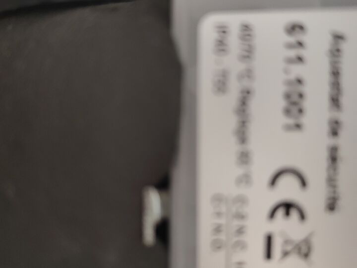 AFRISO 611.1001 label. Pipe-mounted device · label close-up.