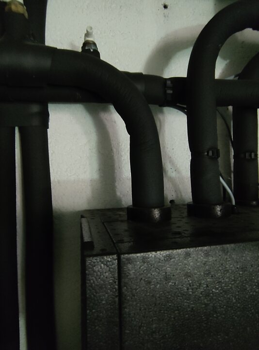 No separate contact humidistat visible in surveyed pipework. Above NC-Box · accessible pipe survey.